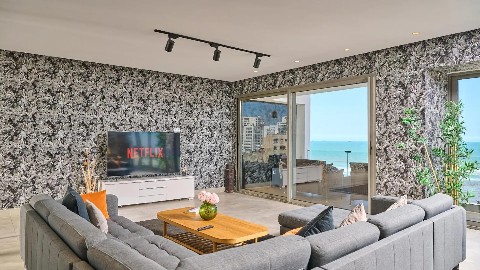 Appartement Sea View-Mosquée Hassan II- By CasaKhemsa  à Casablanca 0*,  Maroc